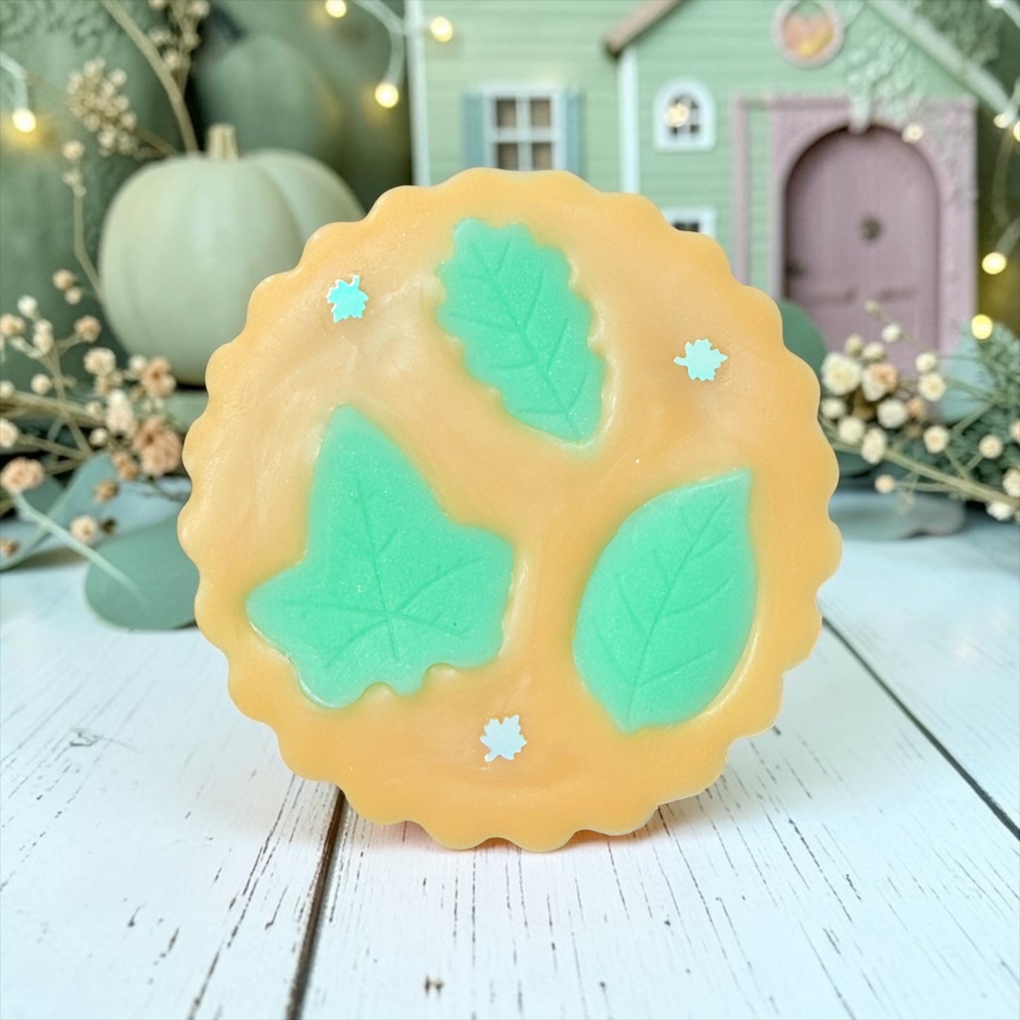 Bramley Apple Pie Leaves