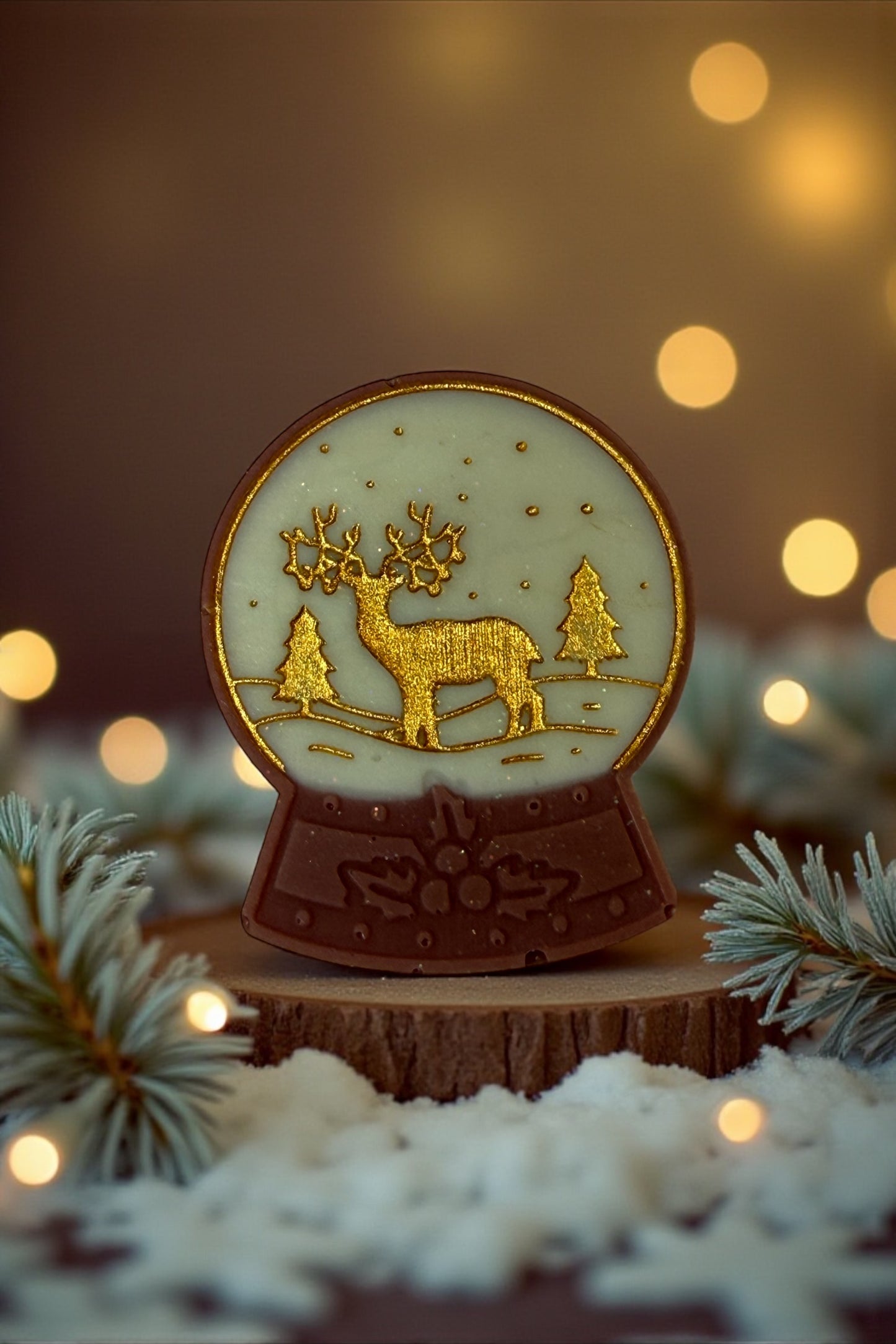 Snowglobe - Spiced Woods & Amber