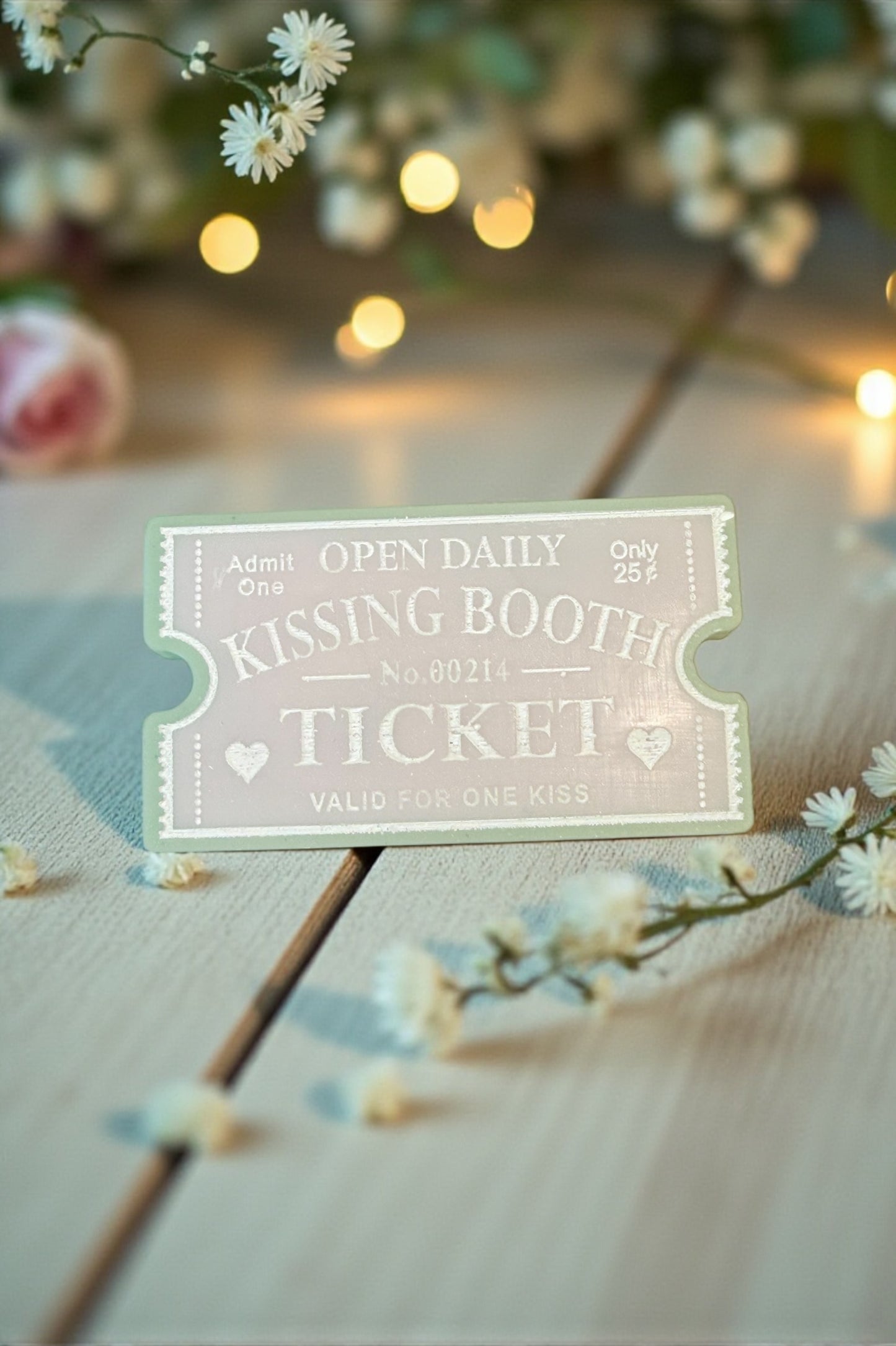 Sweet Tooth - Large Kissing Booth