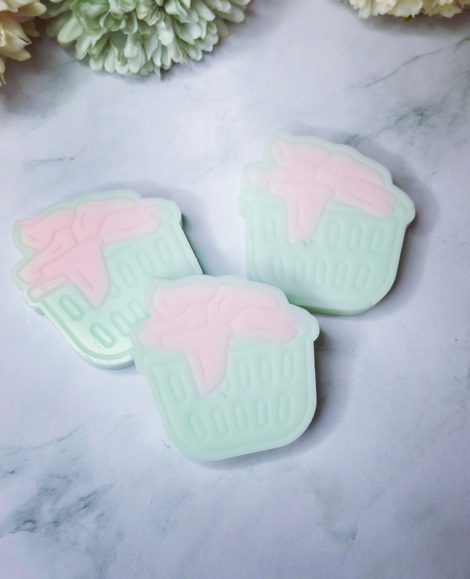 Fluffy Towels Laundry Basket Duo