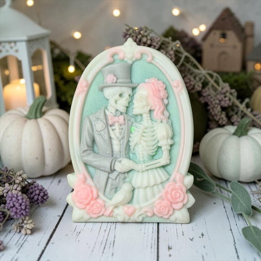 Love beyond the Grave - the Friendly Ghost