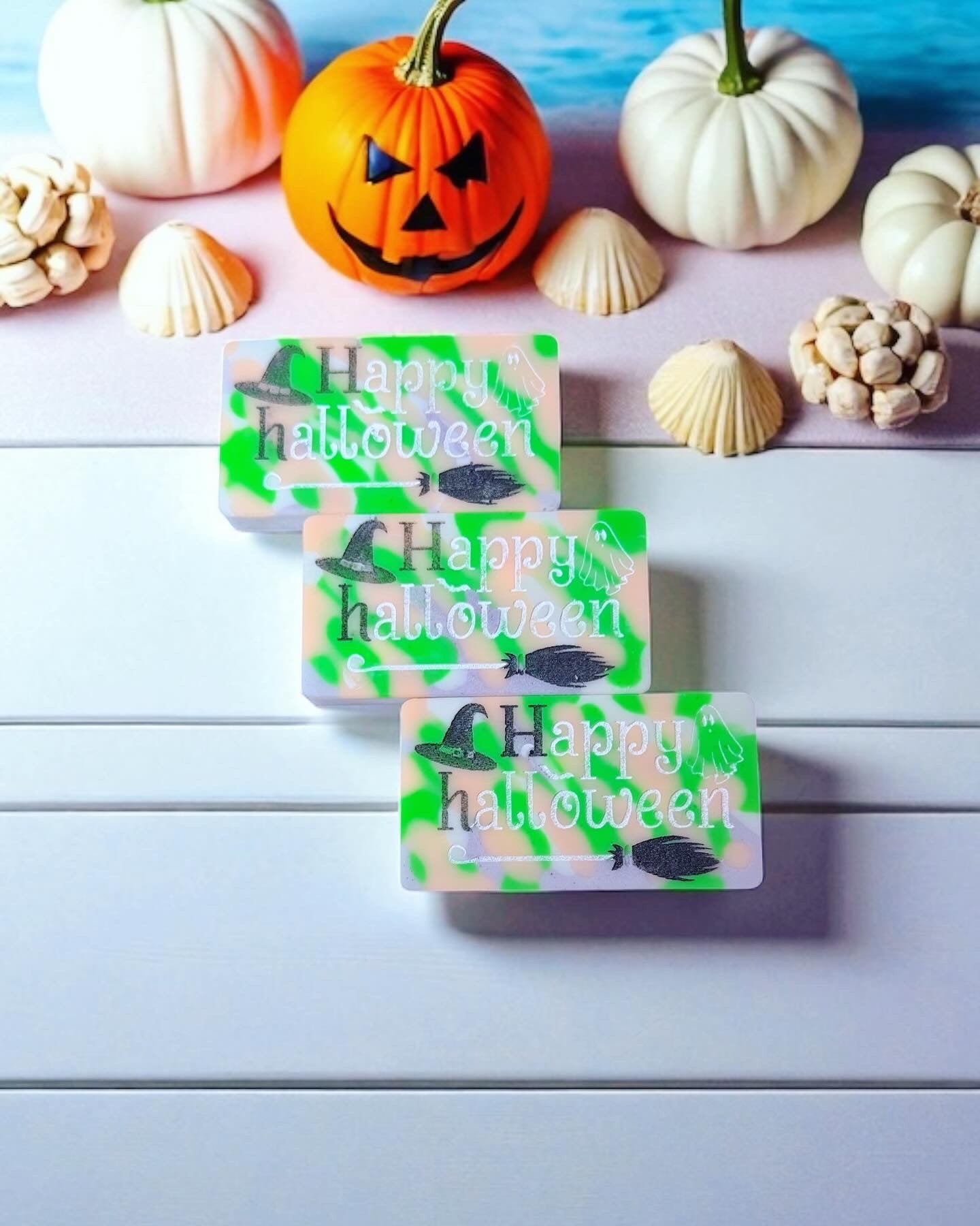 Happy Halloween - Lenny Sunny Kisses