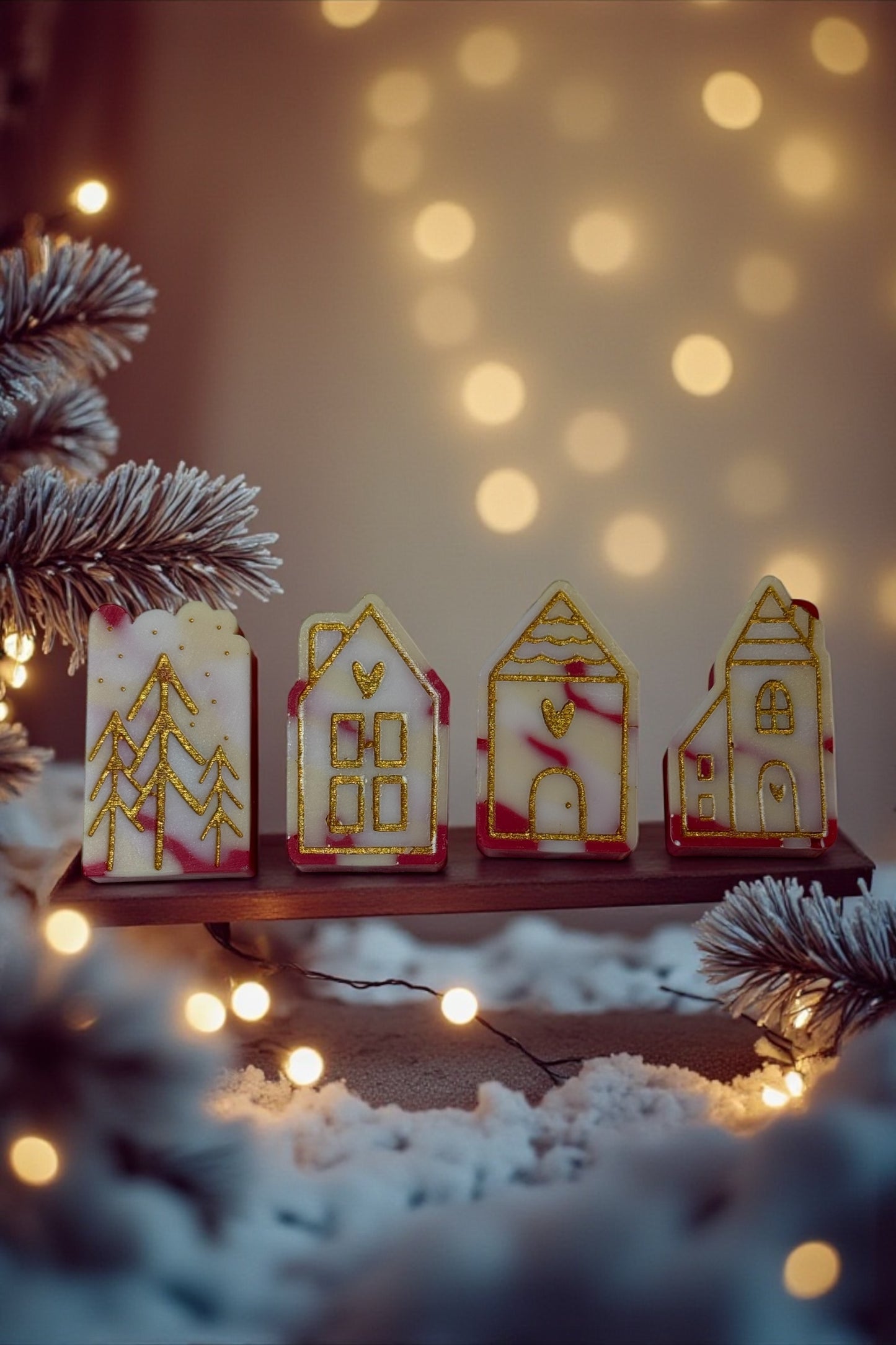 Christmas Village - Mandarin Cranberry