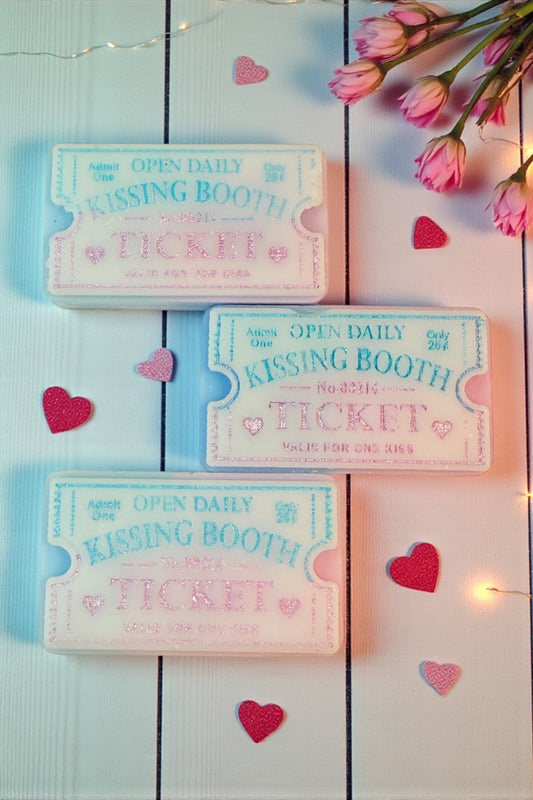 Thank you, next! Kissing Booth (x4)