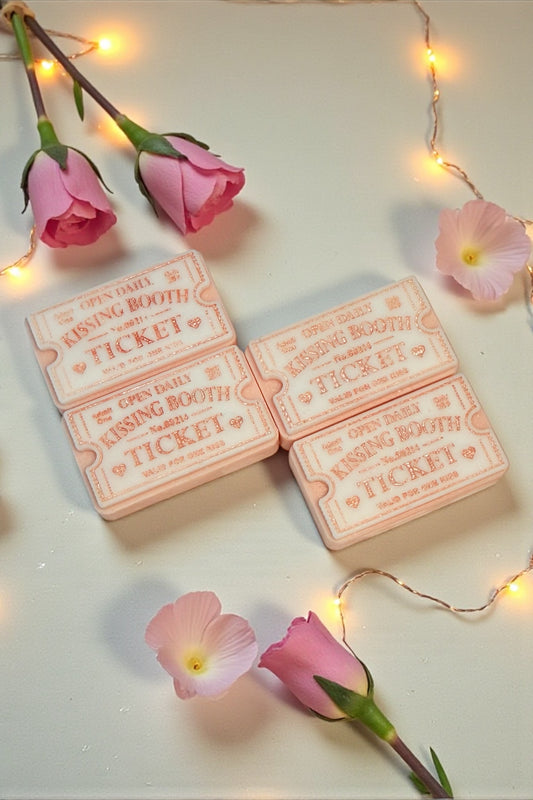 Blush Silk - Kissing Booth (x4)