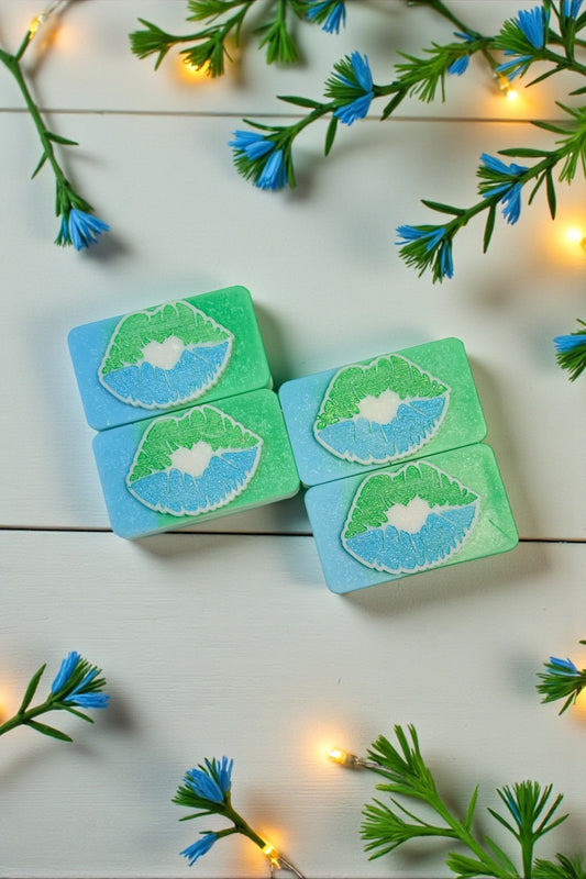 Slow Dancing - Kisses (x4)