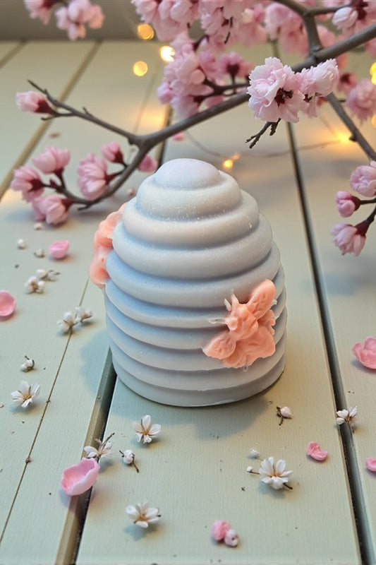 Bee Hive - Candy Floss & Marshmallow - Enhanced by Nature LTD